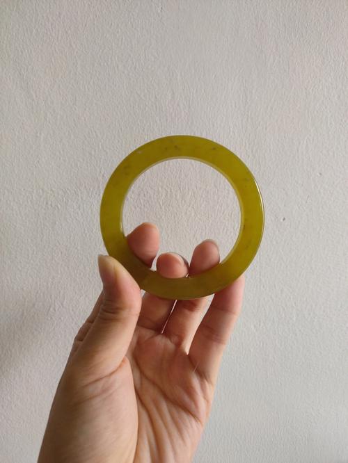 梦见镣铐周公解梦,梦见镣铐是什么意思?