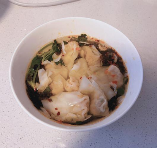 梦见别人在包馄饨