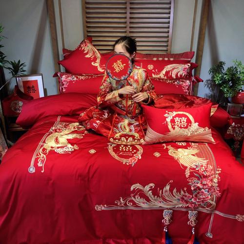 婚床谁铺最好