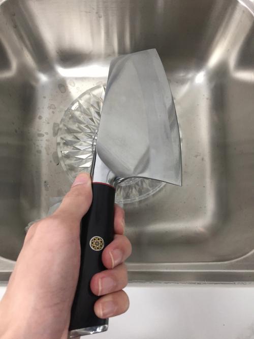 梦见好几把菜刀是什么预兆