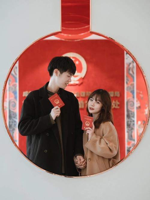 平安夜跟圣诞节哪个领证好