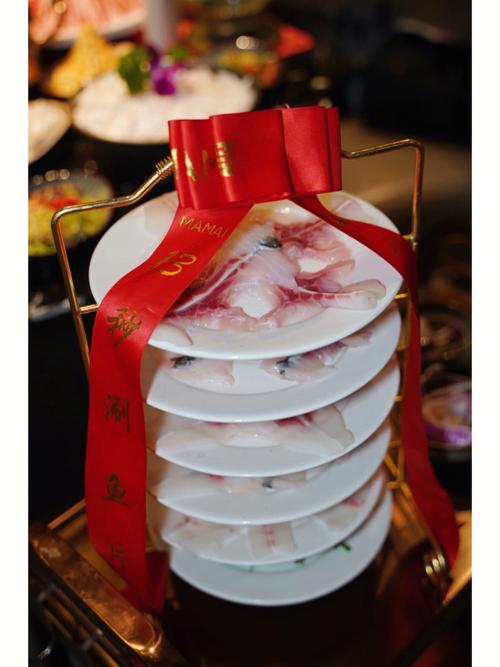 梦见吃火锅鱼 梦到请人吃鱼火锅是什么意思