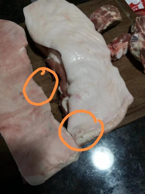 梦见猪肉有臭味是什么意思