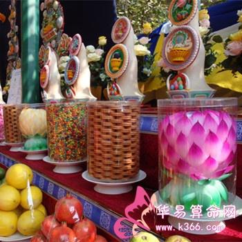 梦见向神供献祭品