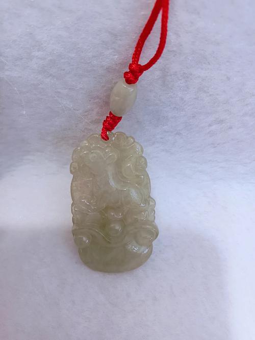 梦见玉石挂件