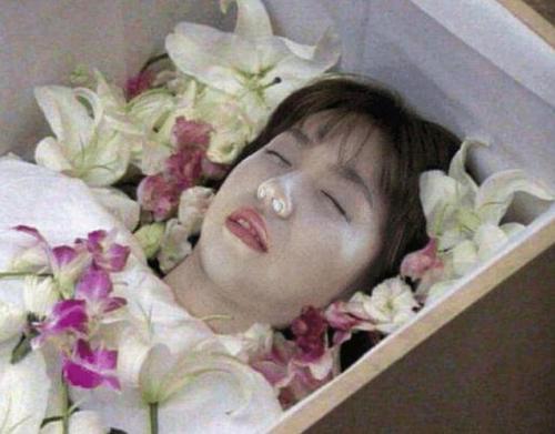 梦见死去的奶奶复活