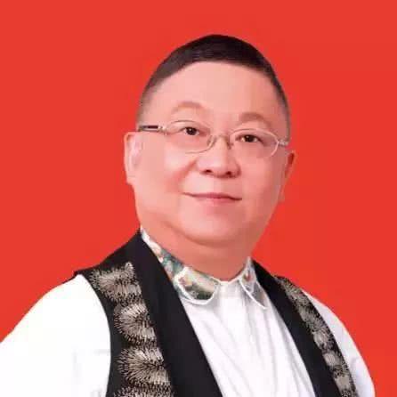 风水术数名师,风水大师李居明简介