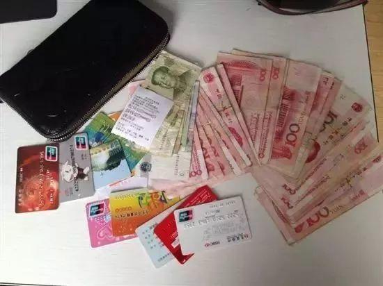 梦到丢钱是什么征兆,梦到自己丢钱包和证件有什么征兆