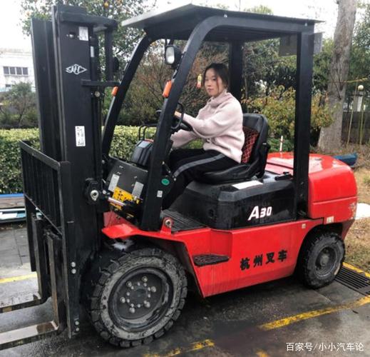 梦见开叉车是什么意思