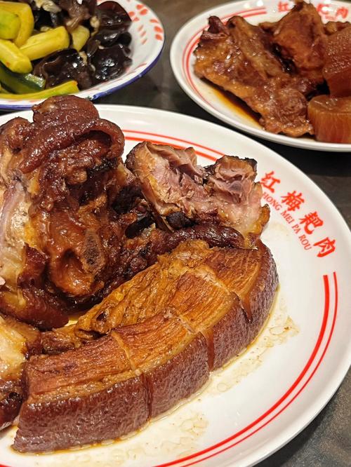 梦见吃米饭吃肉是什么意思