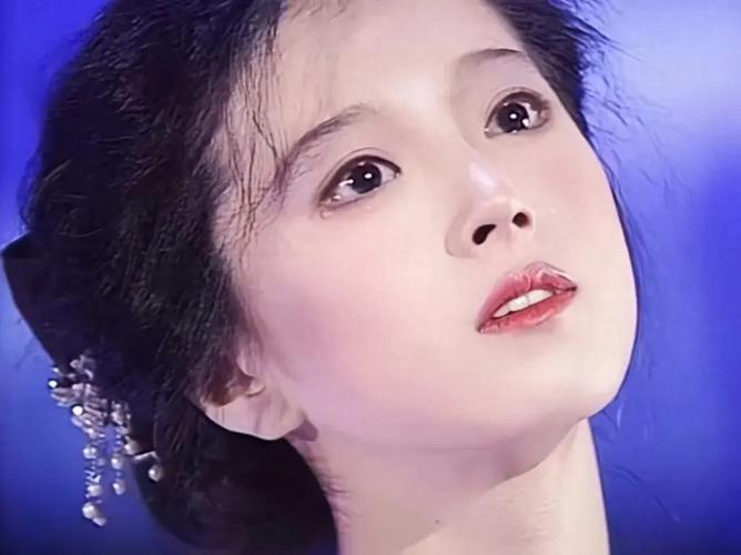 感情专一女人面相