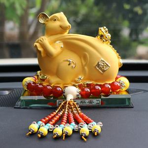可以在车子里摆自己的生肖吗