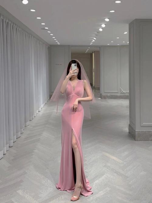 趣味测试:4套仙女裙礼服,哪套最拉风?测测你会因什么暴走