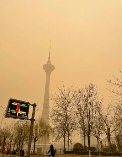 梦见黄沙漫天