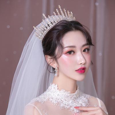 头上戴白色头饰不吉利吗