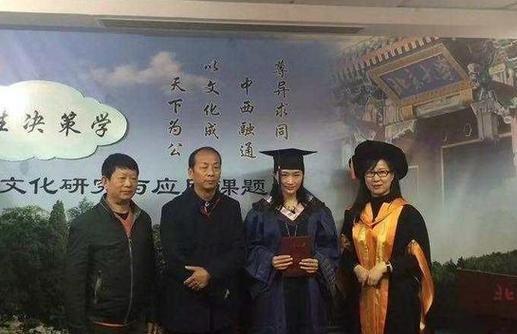中国传统文化的领先弘扬者-丁梓