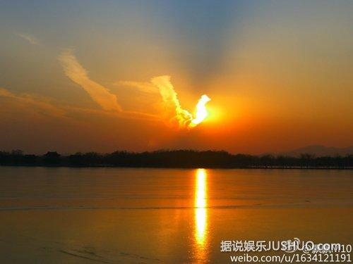 晚霞如火打一生肖,狡兔三窟打一生肖