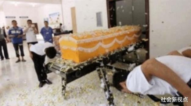 梦见死人诈尸,防倒霉可吃开运茶叶蛋