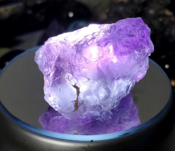 梦见结晶体 梦见很多水晶石