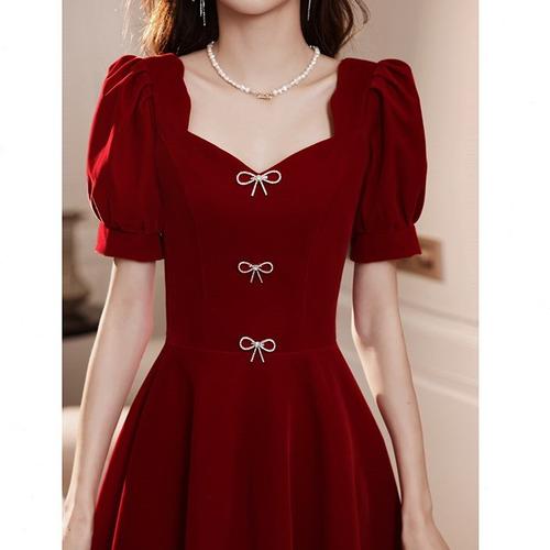 结婚穿什么衣服